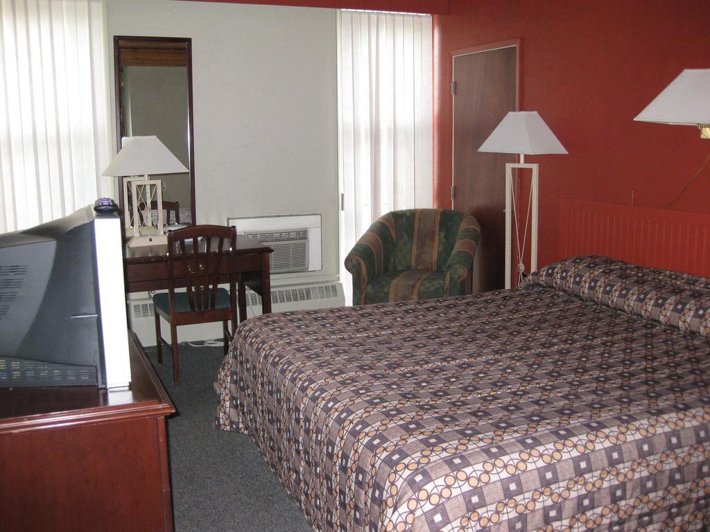 Grizz Hotel Revelstoke Camera foto