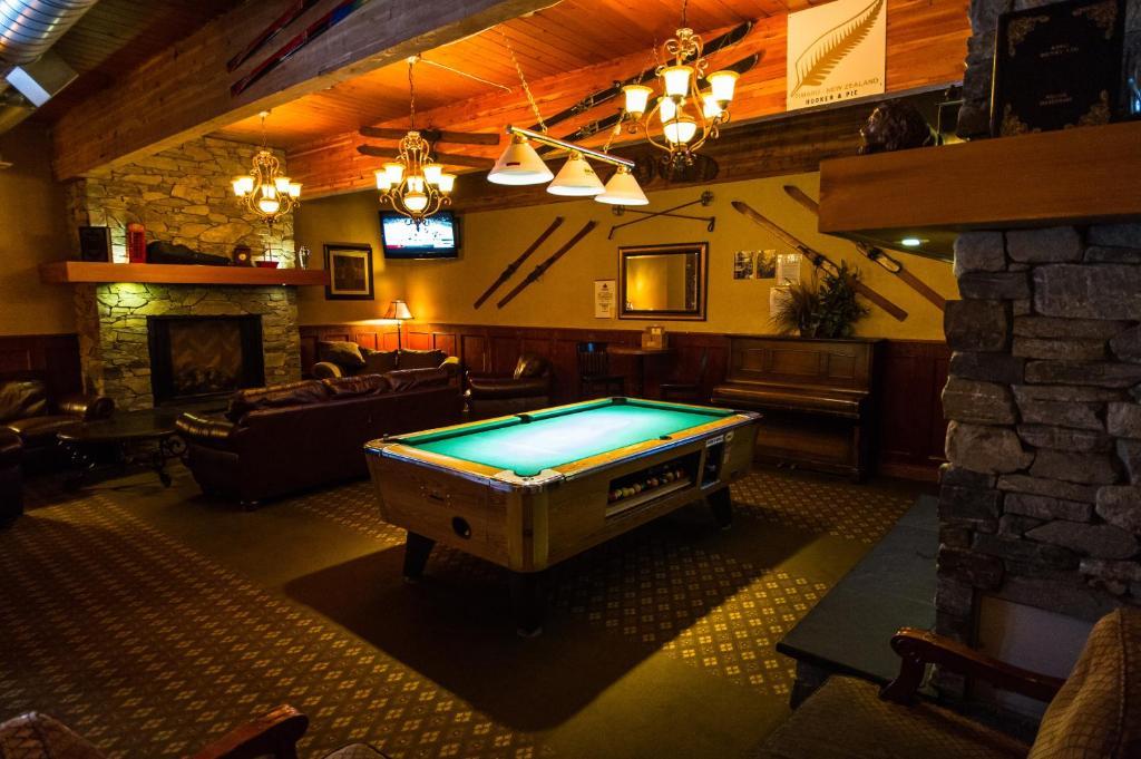 Grizz Hotel Revelstoke Camera foto